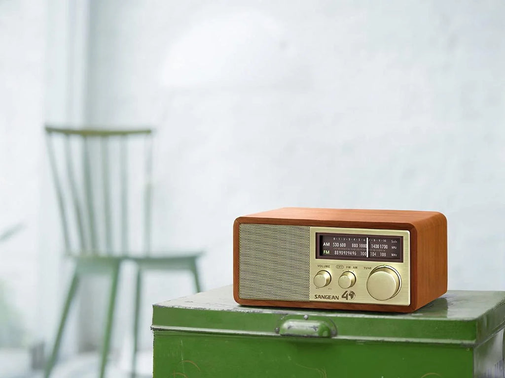 Hi-Fi Tabletop Radio C6656