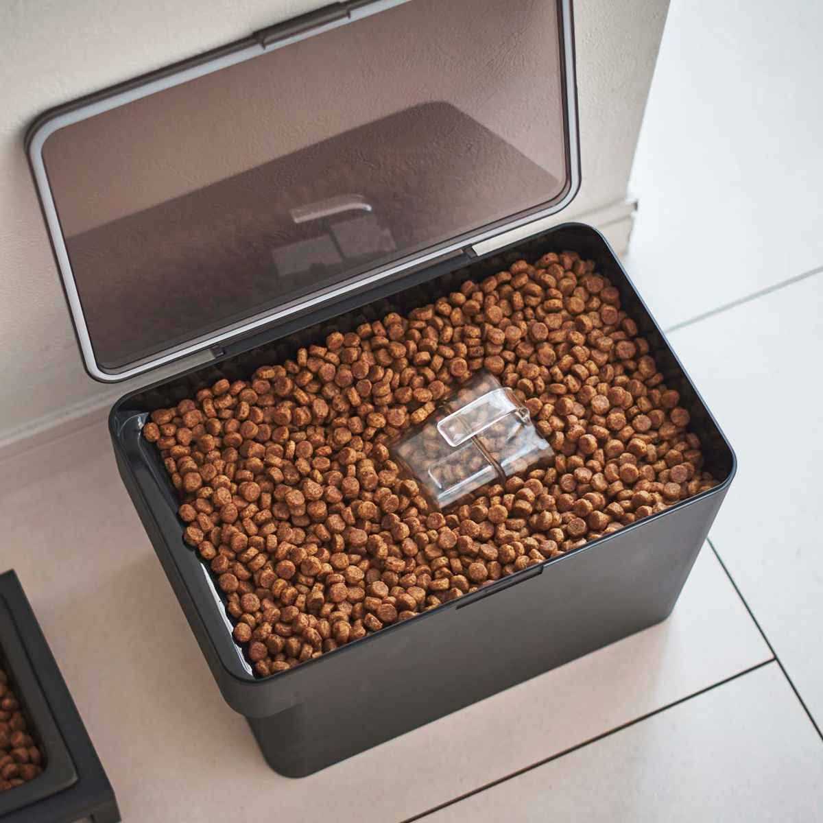 Airtight Pet Food Container R340481