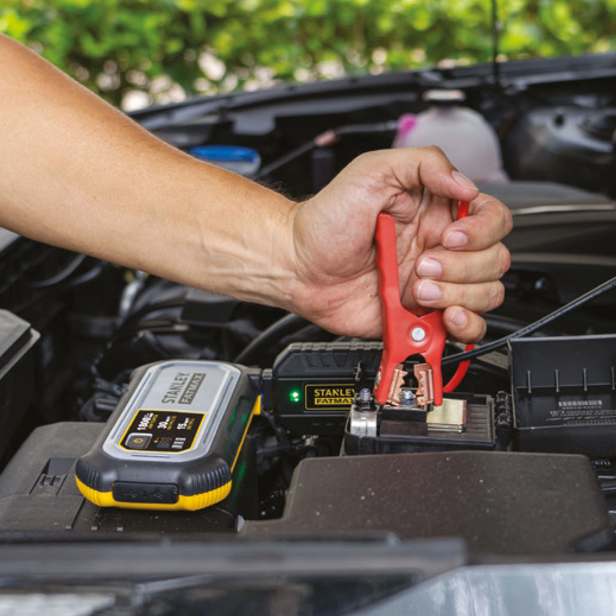 Lithium Jump Starter with USB Power Bank D4951