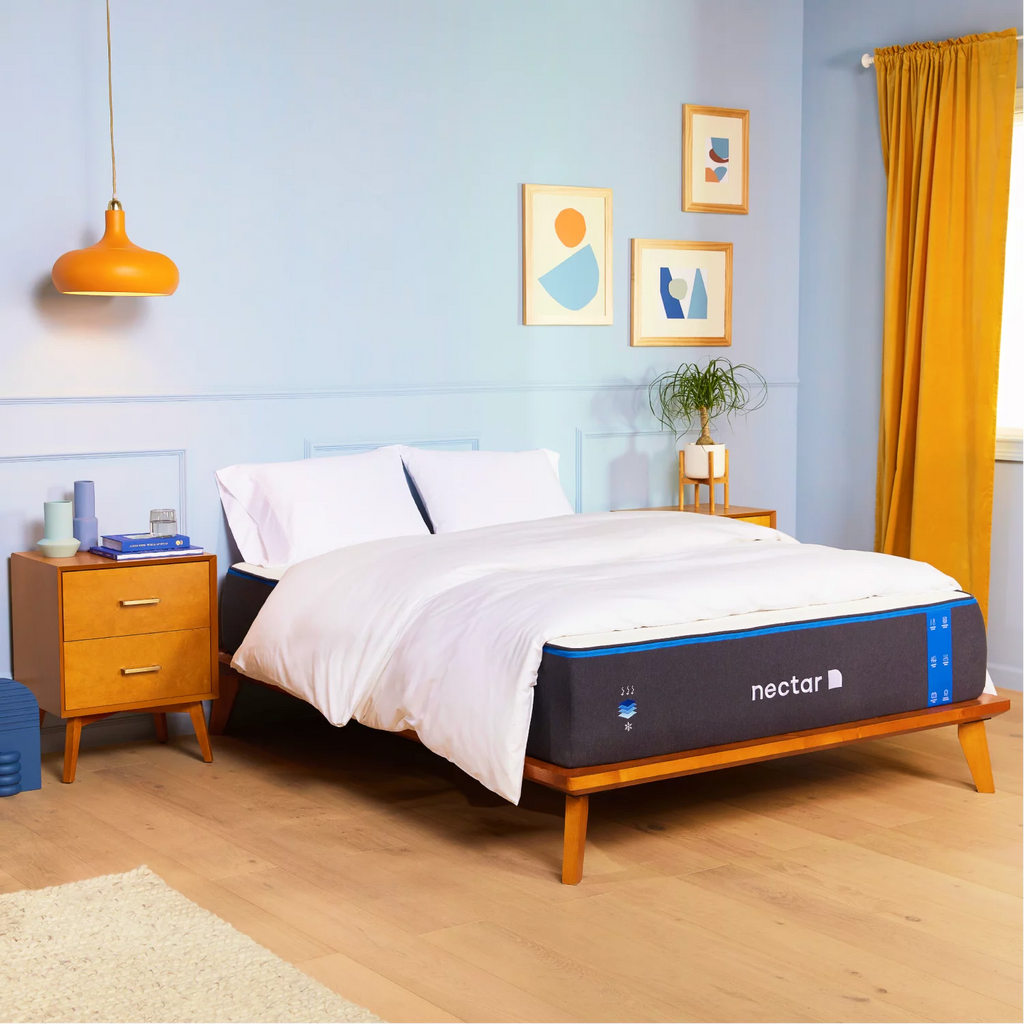 Queen Gel Memory Foam Mattress W8325