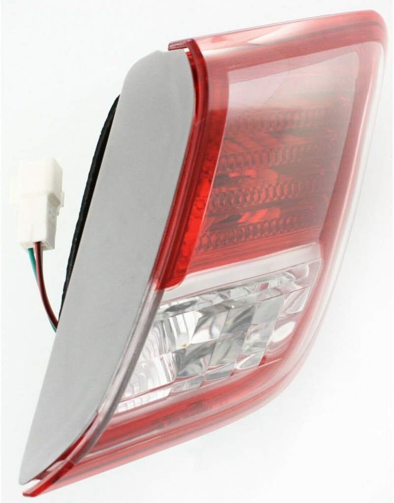 Tail Light Assembly Passenger Side O684