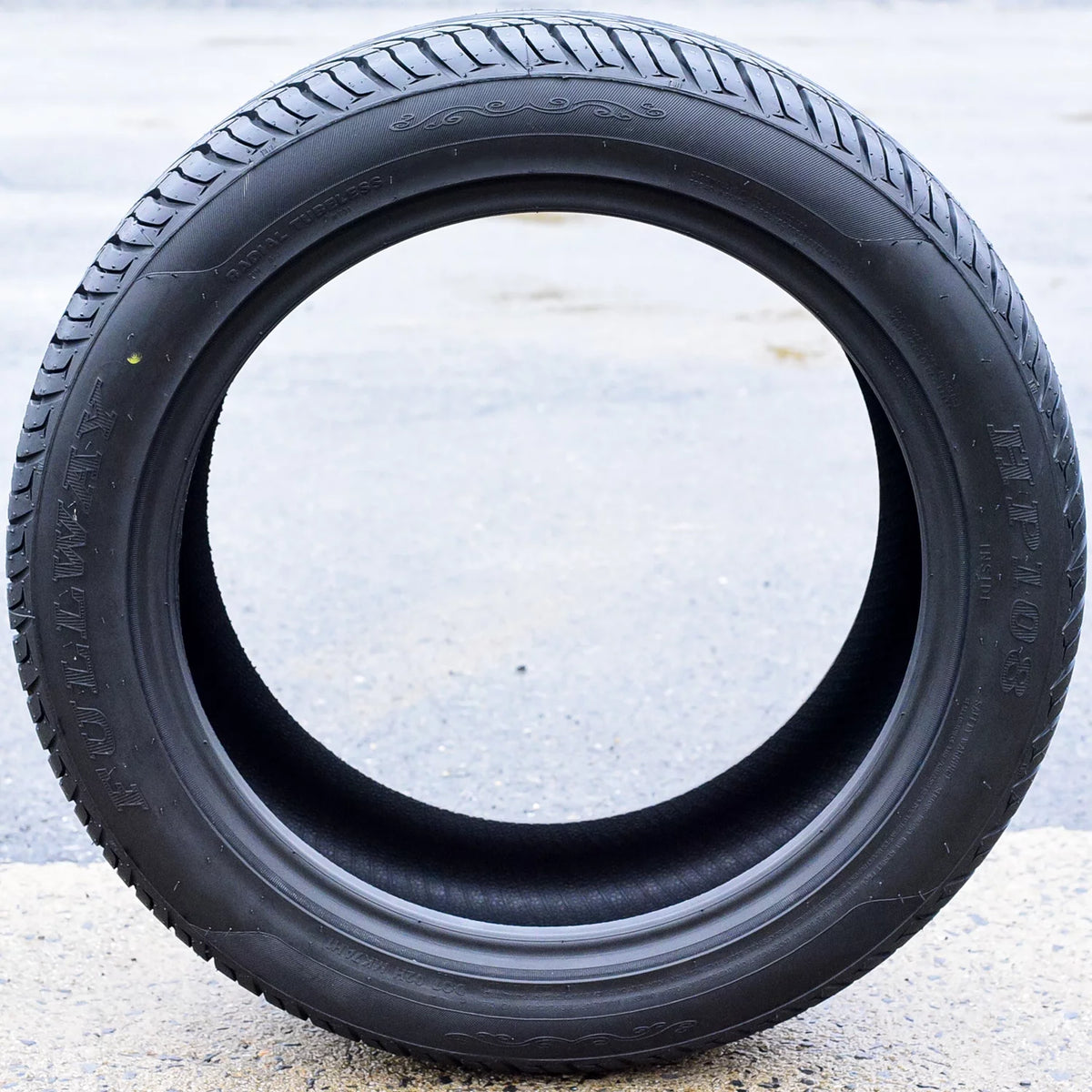 225/50ZR17 98W XL All Season Performance Tires Set of 4 E759727