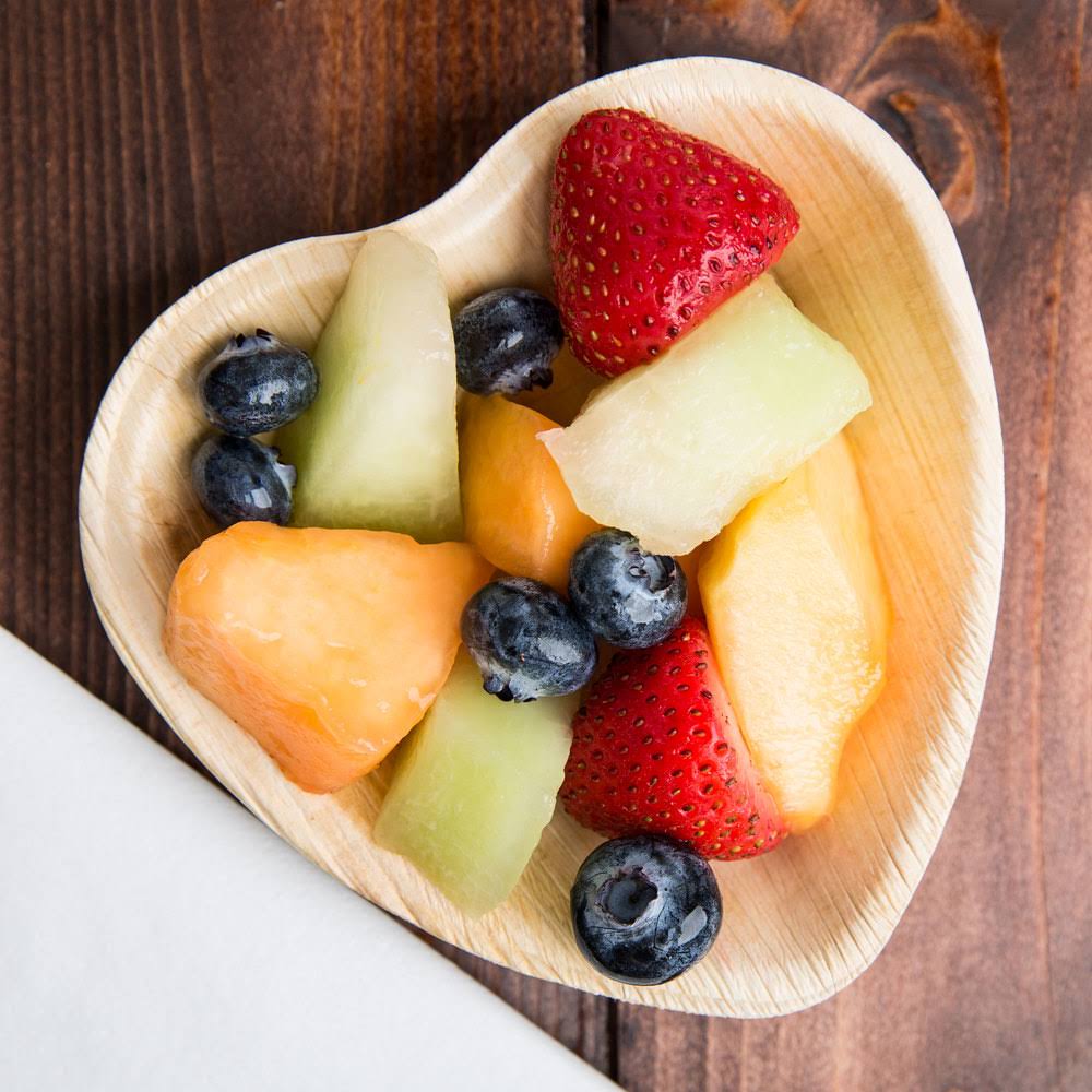 Heart Palm Leaf Plate 200-ct Case P553891