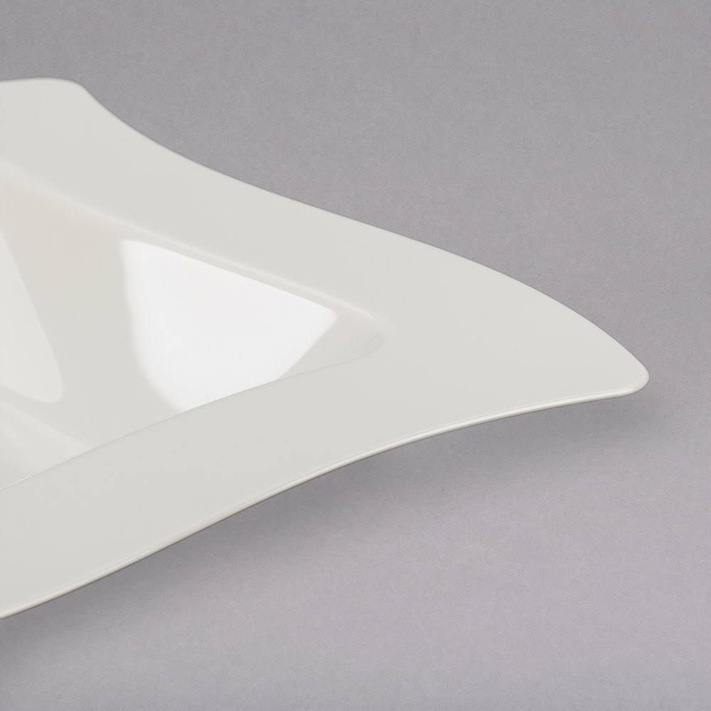 5 oz. Dessert Plastic Bowls F27653