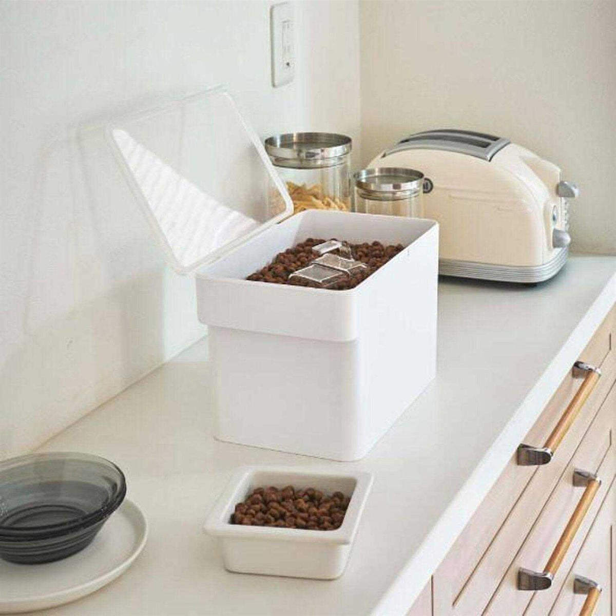 Airtight Pet Food Container R340481
