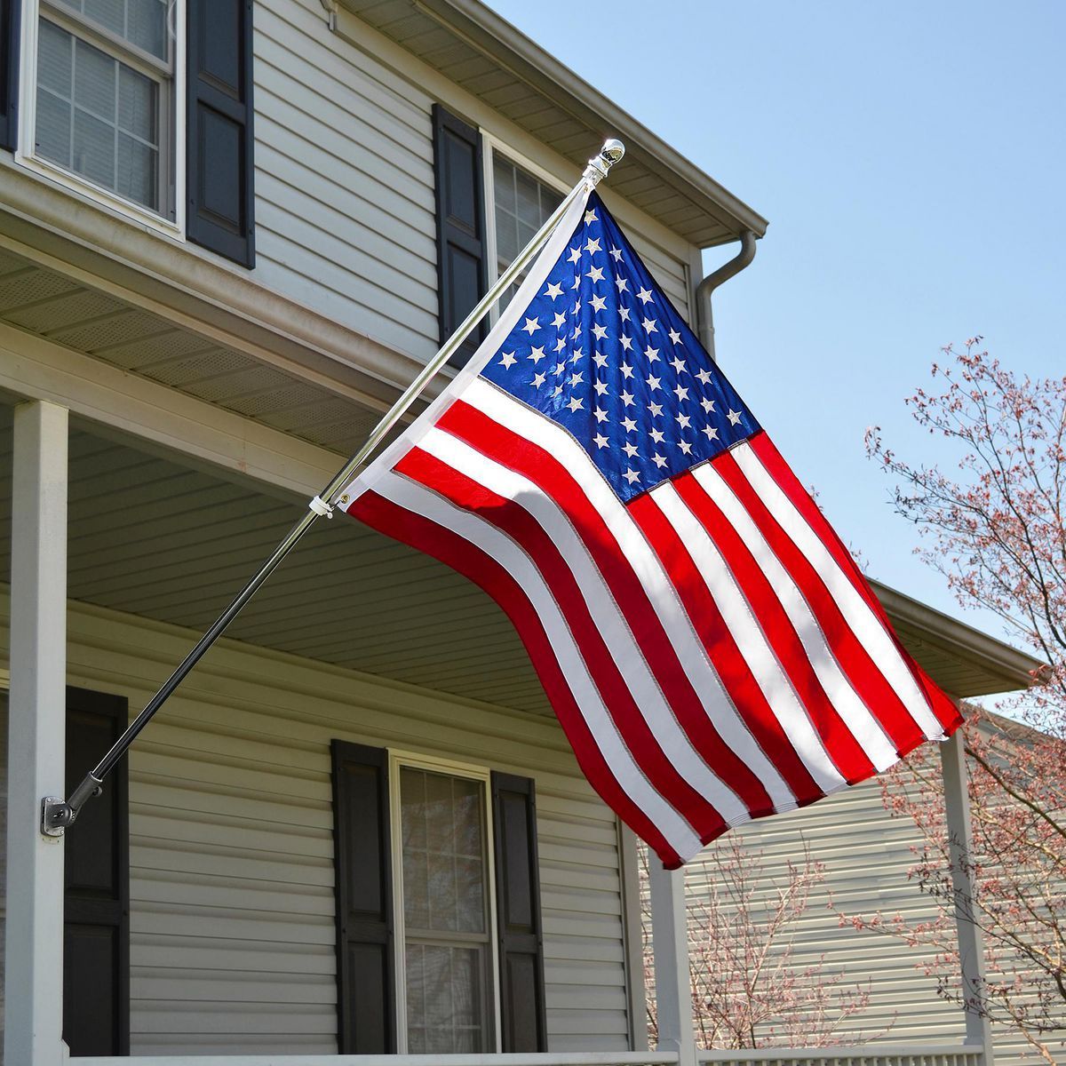 Embroidered American Flag Y682