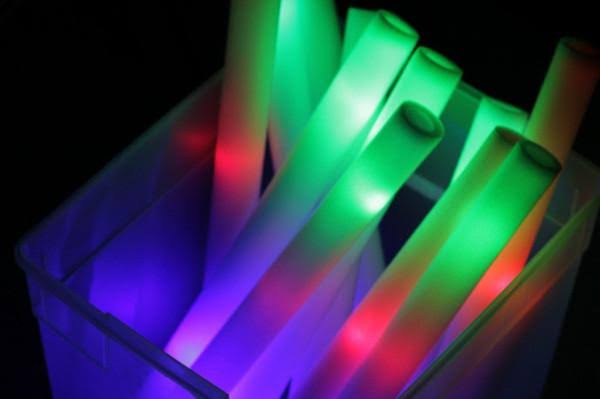 100 LED Foam Sticks with 3 Mode Lighting X559