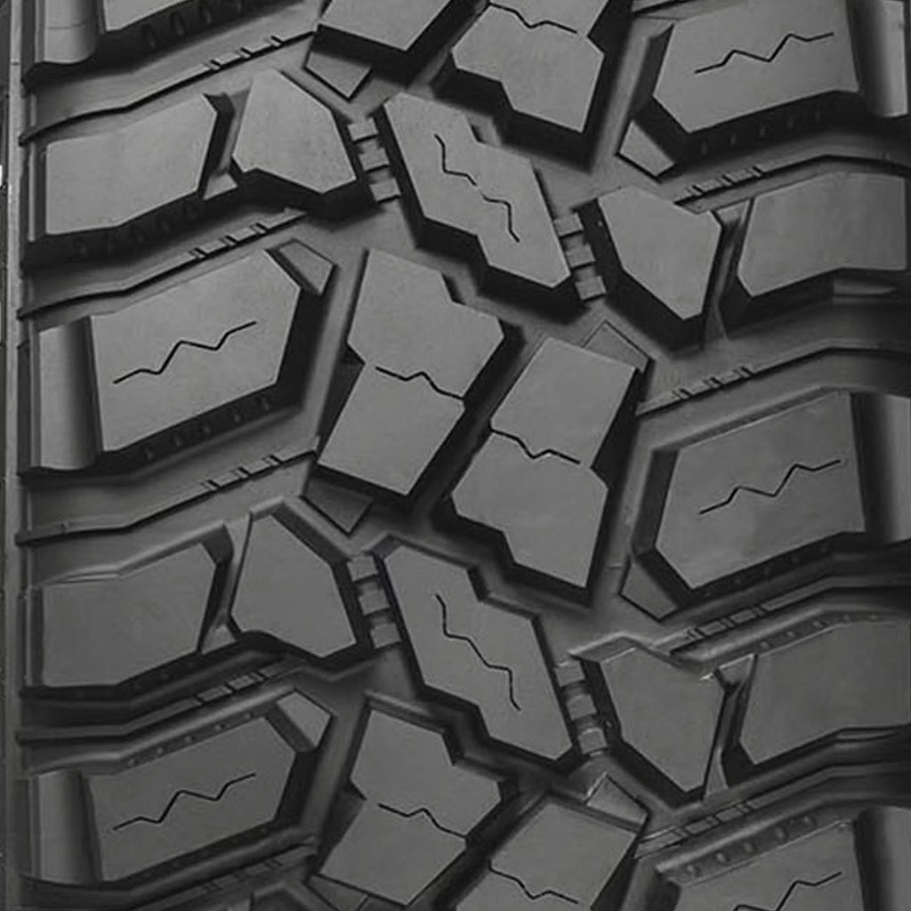 Mud Terrain Light Truck Tire J60290